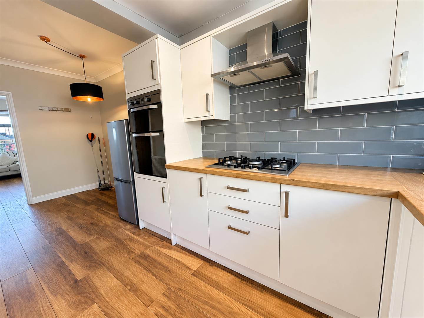 Natural light reveals property details.png